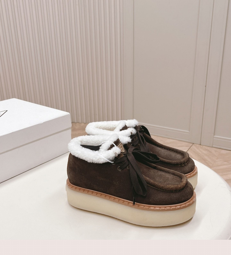 Pra*a casual shoes